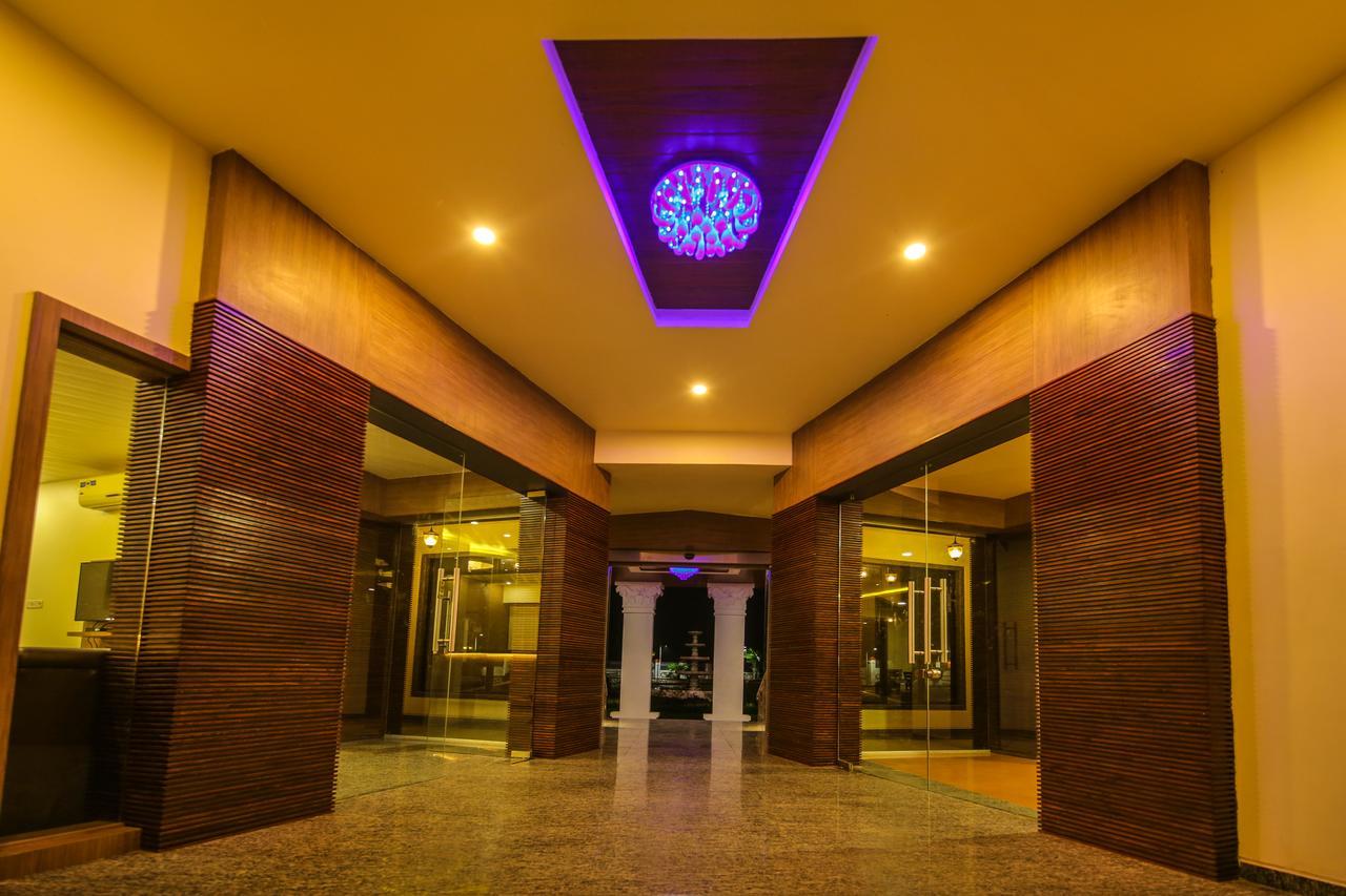 Saubhagya Inn International Lucknow Exterior photo