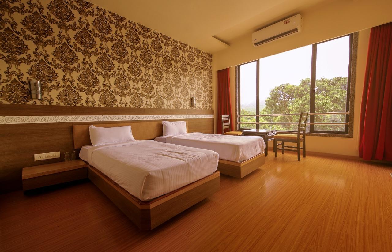 Saubhagya Inn International Lucknow Exterior photo