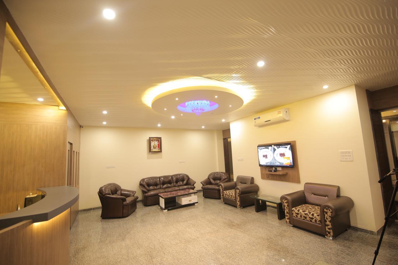 Saubhagya Inn International Lucknow Exterior photo